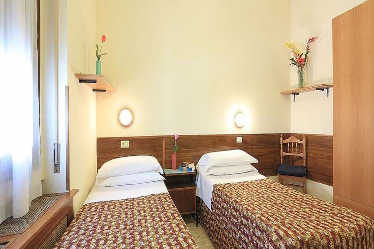 Hotel Ottaviani Firenze Kültér fotó