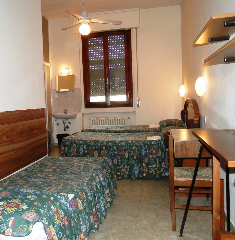 Hotel Ottaviani Firenze Szoba fotó