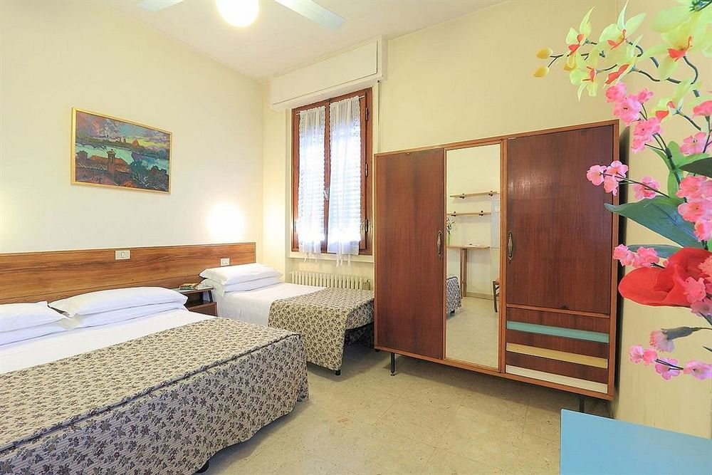 Hotel Ottaviani Firenze Kültér fotó